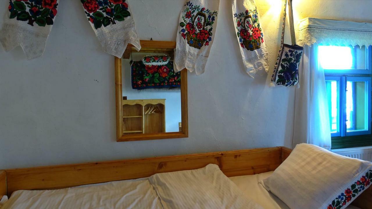 Breb 418, Casa Opris Guest House ภายนอก รูปภาพ